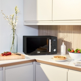 Beko 20 Litre Solo Microwave - Black - 1